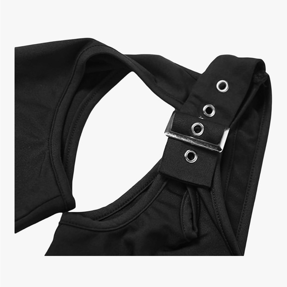 Black Obsession Two-Piece Set – Bold Buckle Design - Picture 11 of 15